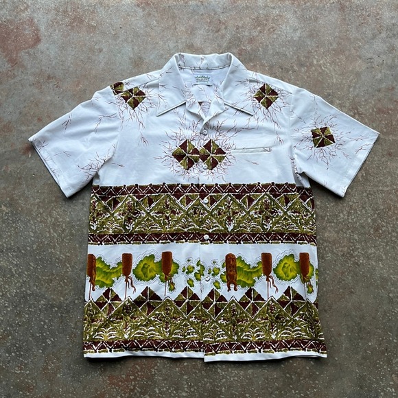 Vintage Malihini Hawaii Tiki Border Print Shirt Mens White Brown Green 70s L